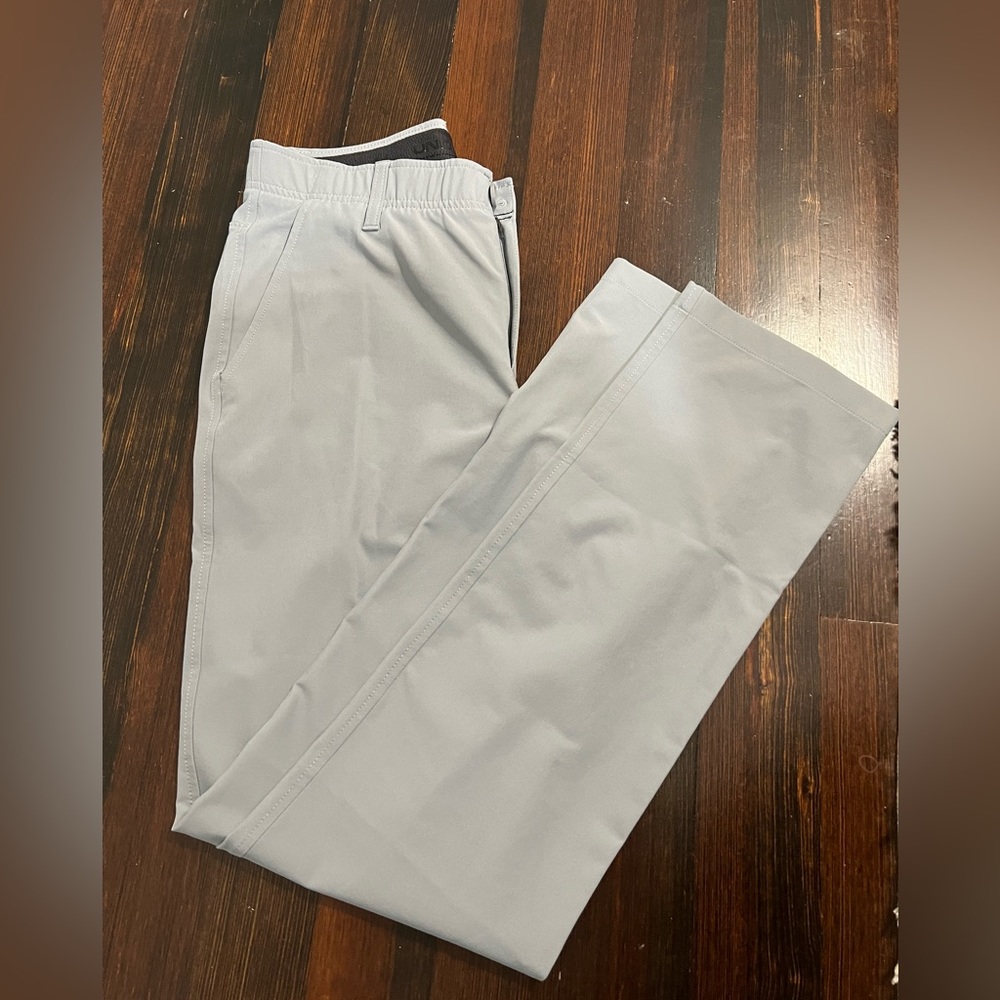 Grey under armour golf pants size 32